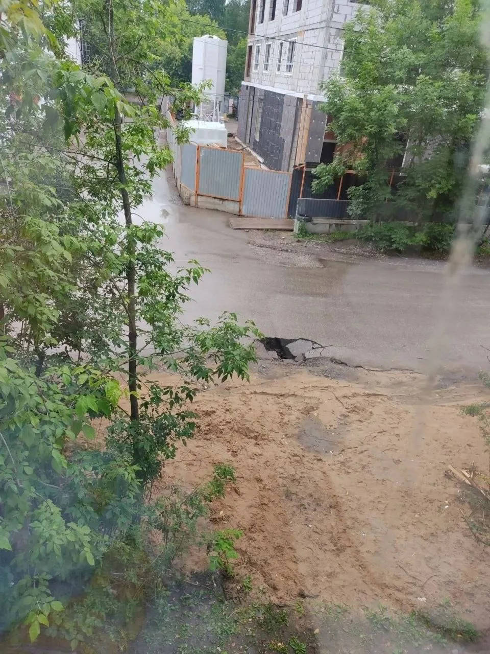 На Оборонщиков в Закамске появился вход в метро