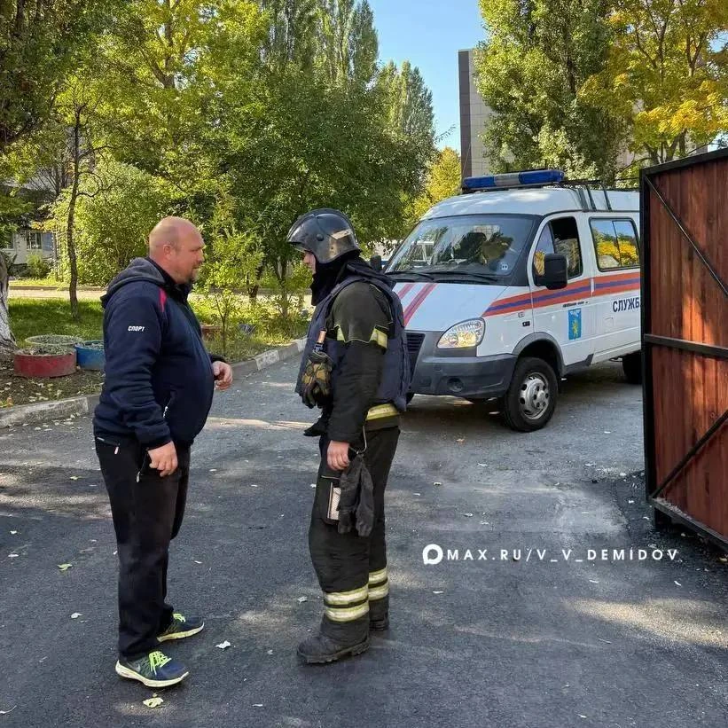 Сегодня в результате атаки беспилотника ВСУ в Белгороде осколками повреждено здание соц...