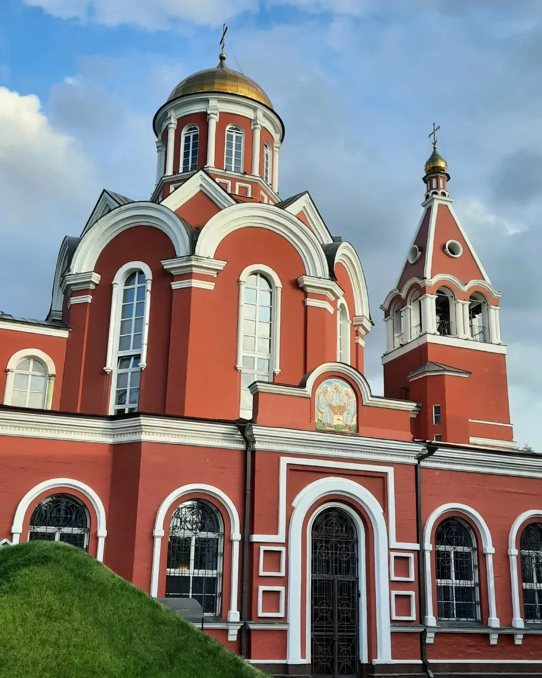Поздравляем со светлым праздником Пасхи! Желаем Вам мира, добра и душевной радости! Хри...