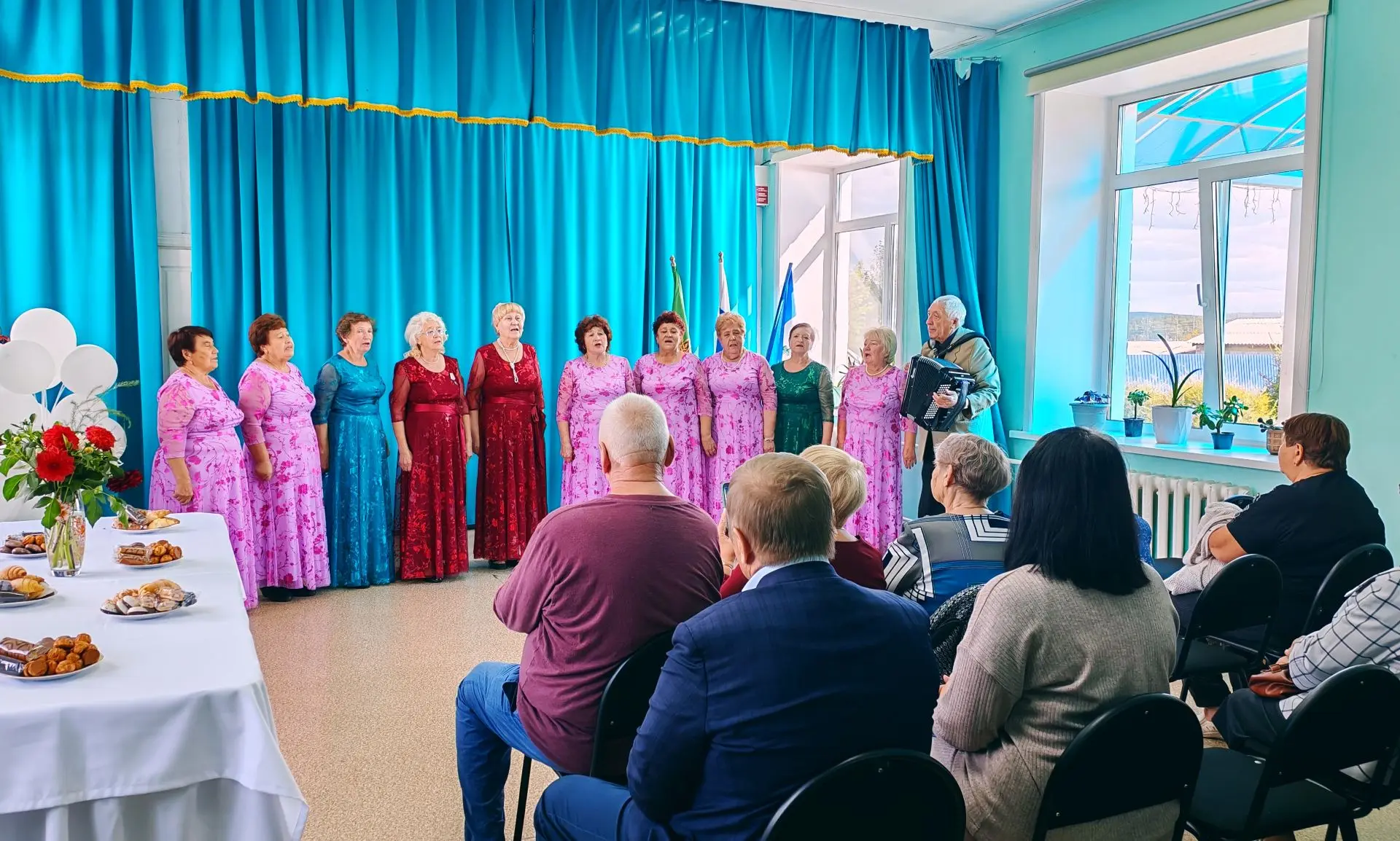 Сегодня в Доме культуры прошло тёплое и торжественное мероприятие, посвящённое Дню вете...