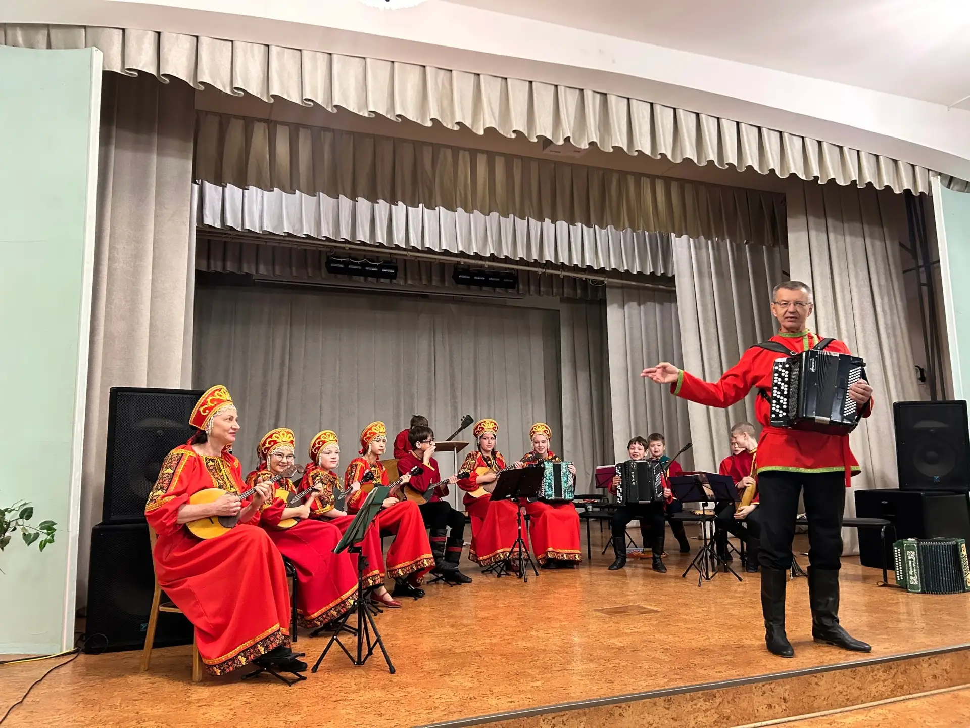 🎶Сегодня, в актовом зале Дворца, в рамках летней образовательной программы, для школьн...