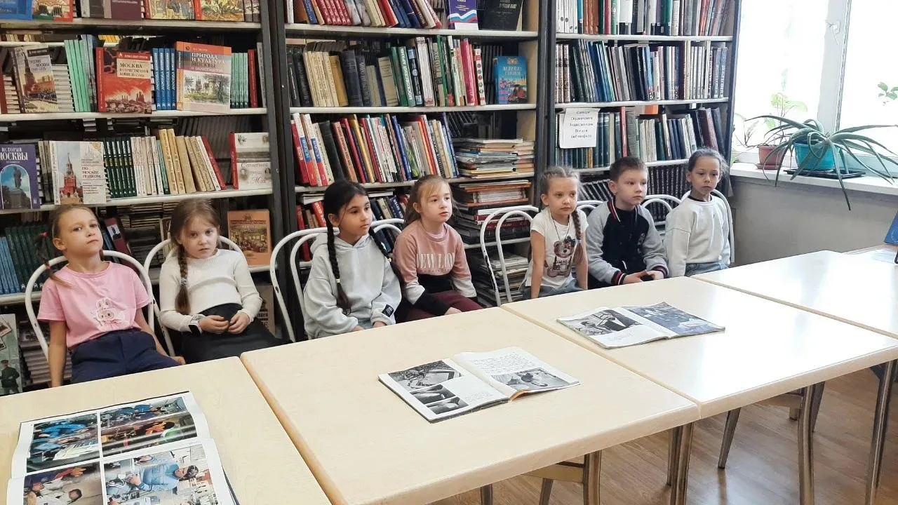 🚀 Космическое путешествие групп «Жемчужинка» и «Солнышко»!  Наши дошколята побывали в школьном плане