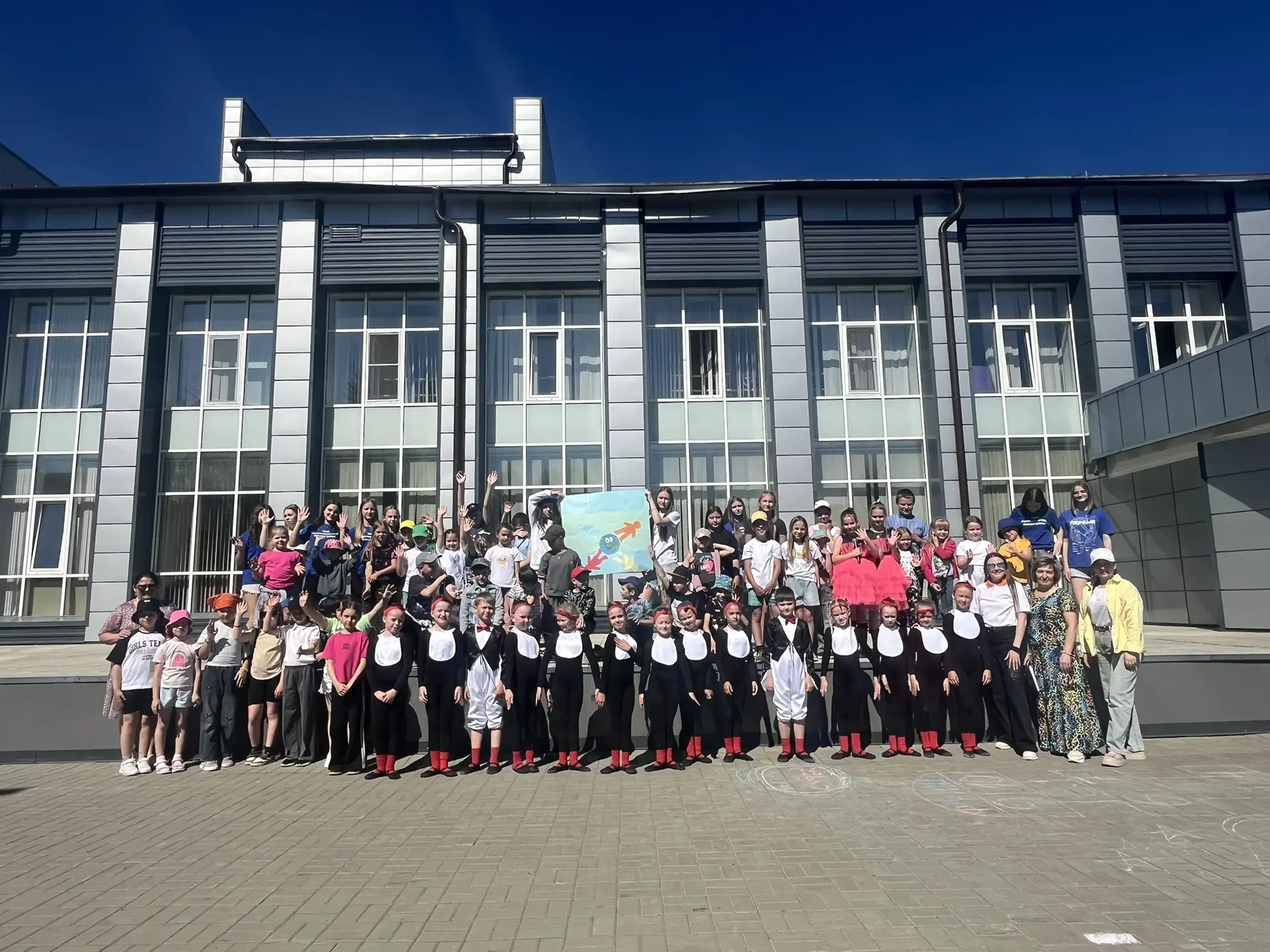 🌞 Сегодня в нашей школе состоялось торжественное открытие смены пришкольного лагеря «С...