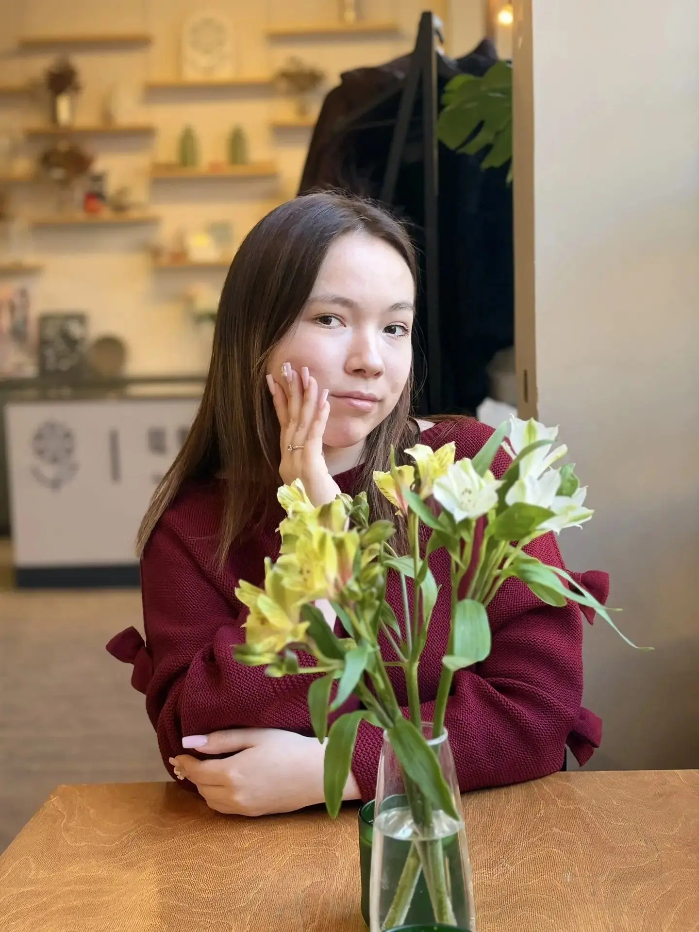 🥳 От школьной парты — к учительскому столу: история будущего педагога

Еще несколько лет назад Вера