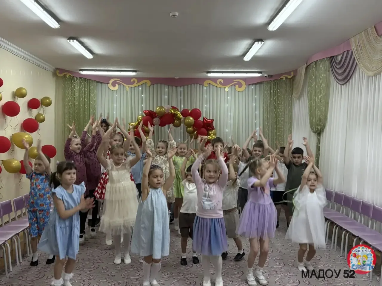 Дорогие друзья!
От всей души поздравляем вас с Международным днем защиты детей – праздником, который