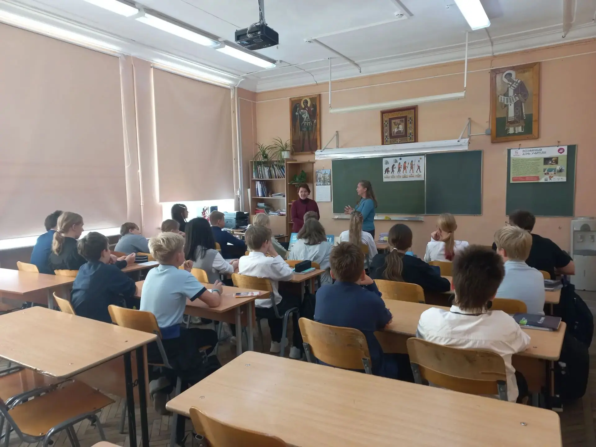 30.09.2026 для учащихся 5-б, 6-а, 6-б специалистами СПб ГБУ ЦППМСП Адмиралтейского райо...