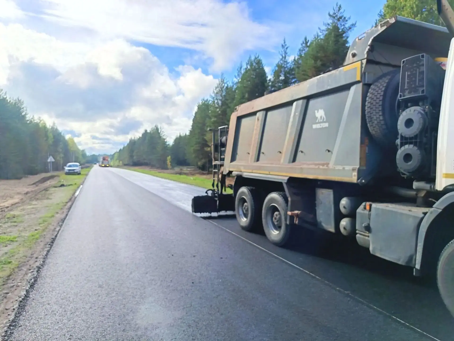 В Верхнетоемском округе на участке ремонта региональной автодороги М8 «Холмогоры» - Кот...