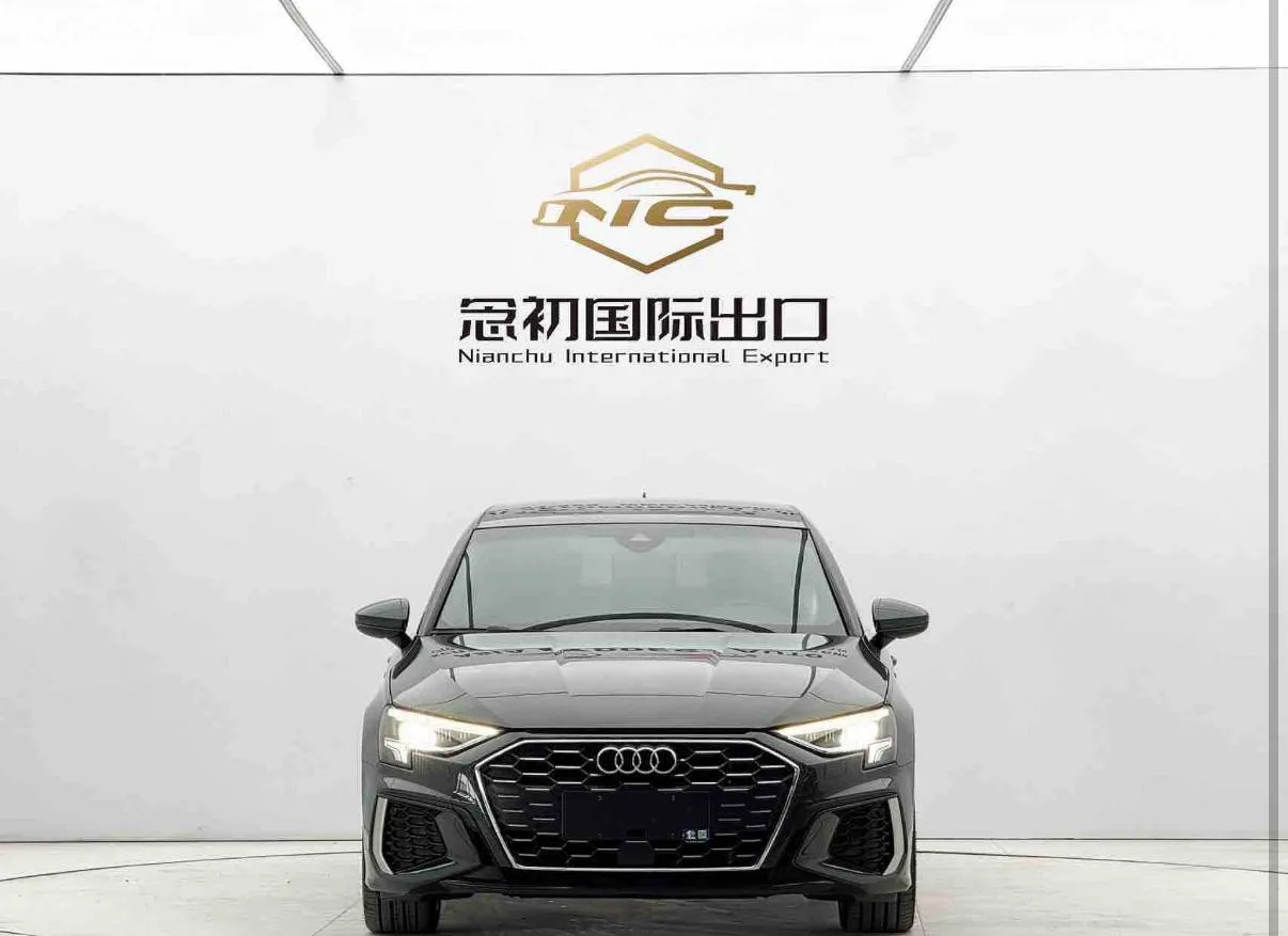 🚗 Название: Audi A3L