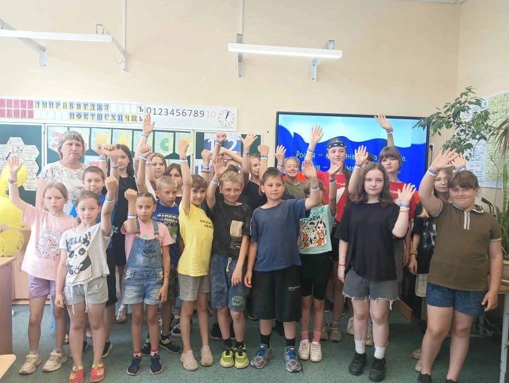 ВСЕРОССИЙСКАЯ АКЦИЯ «РОДИНОЙ ГОРЖУСЬ», ПОСВЯЩЕННАЯ ДНЮ РОССИИ
В рамках данной Акции воспитанники при