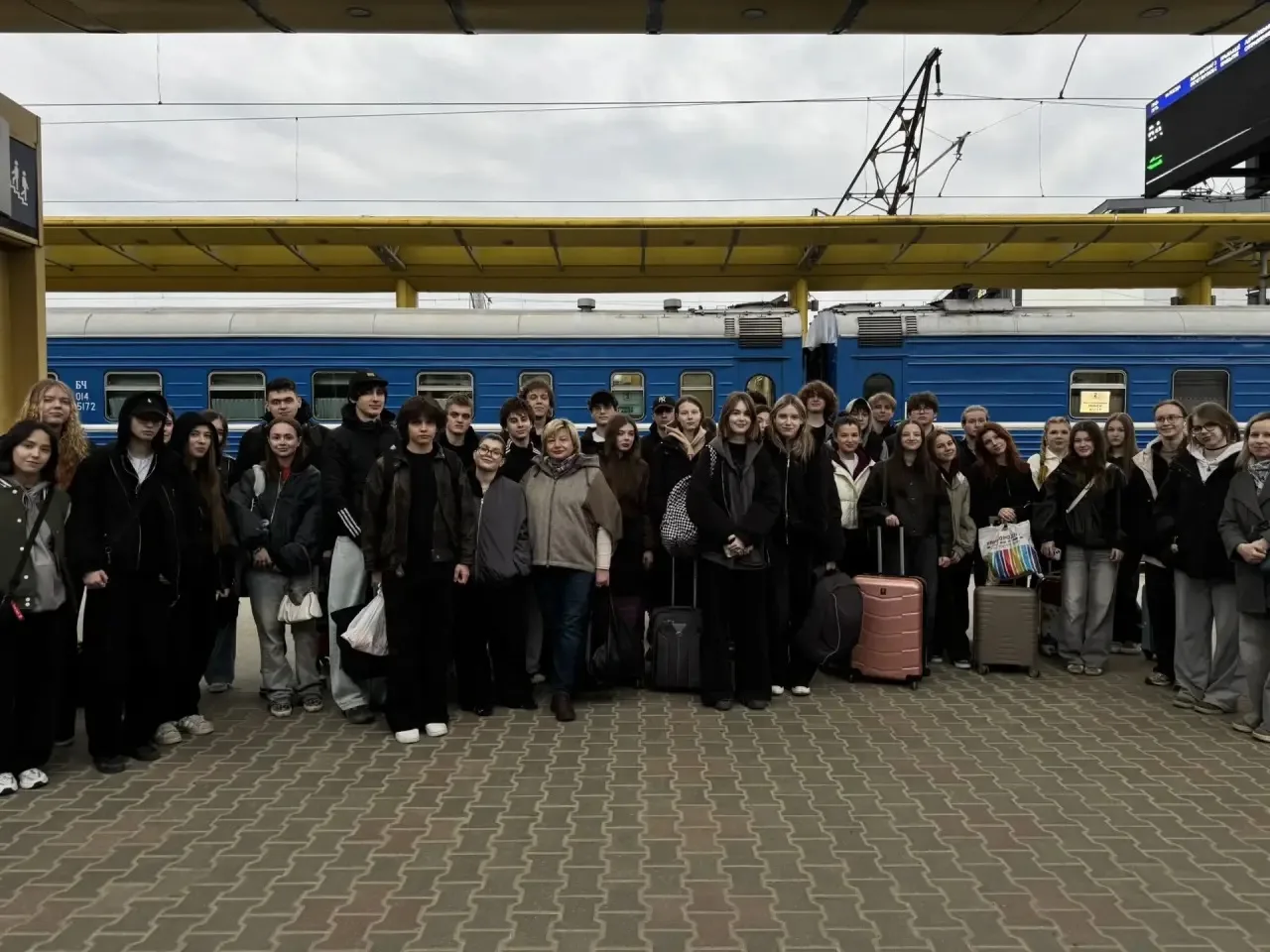 🇧🇾 Старшеклассники в Республике Беларусь: первый день незабываемого путешествия!  Учащиеся 10-11 кла