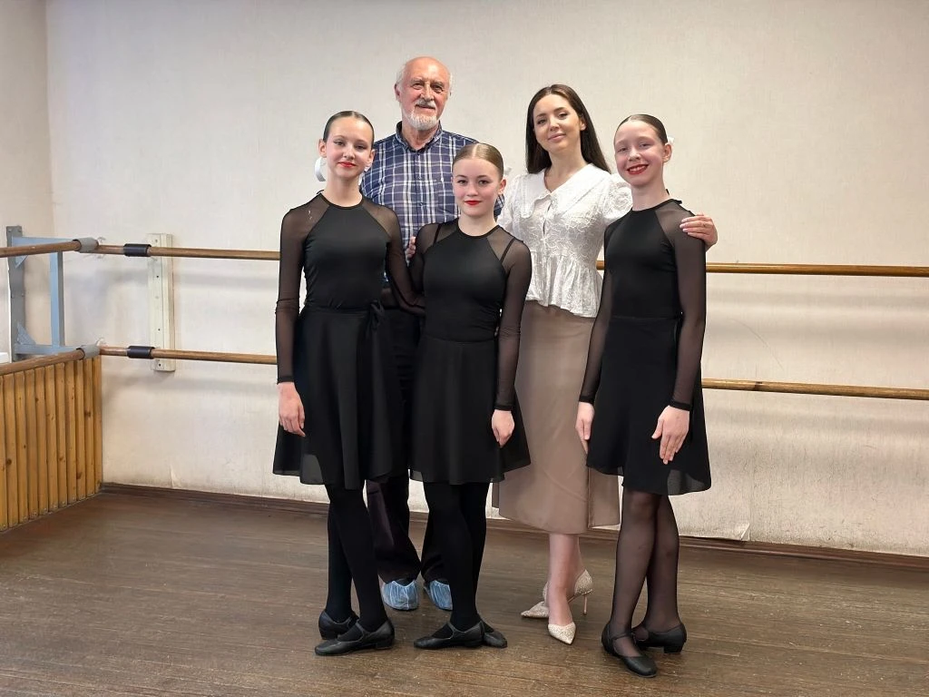 💜👏От всей души ПОЗДРАВЛЯЕМ выпускниц с успешным прохождением итоговой аттестации по у...