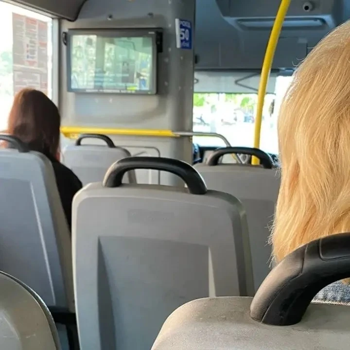 Автобус обстреляли на выезде из Петрозаводска