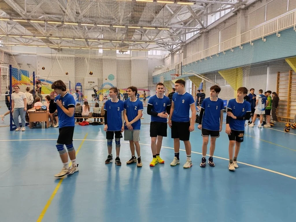 🏐 Волейбол. Эмоции. Опыт. 🏐  28 февраля и 1 марта наши ребята  сражались за честь школы на областной