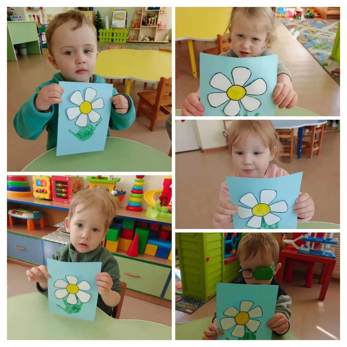 ✨Малыши группы «Солнышко» с любовью нарисовали открытки ко Дню семьи.😊