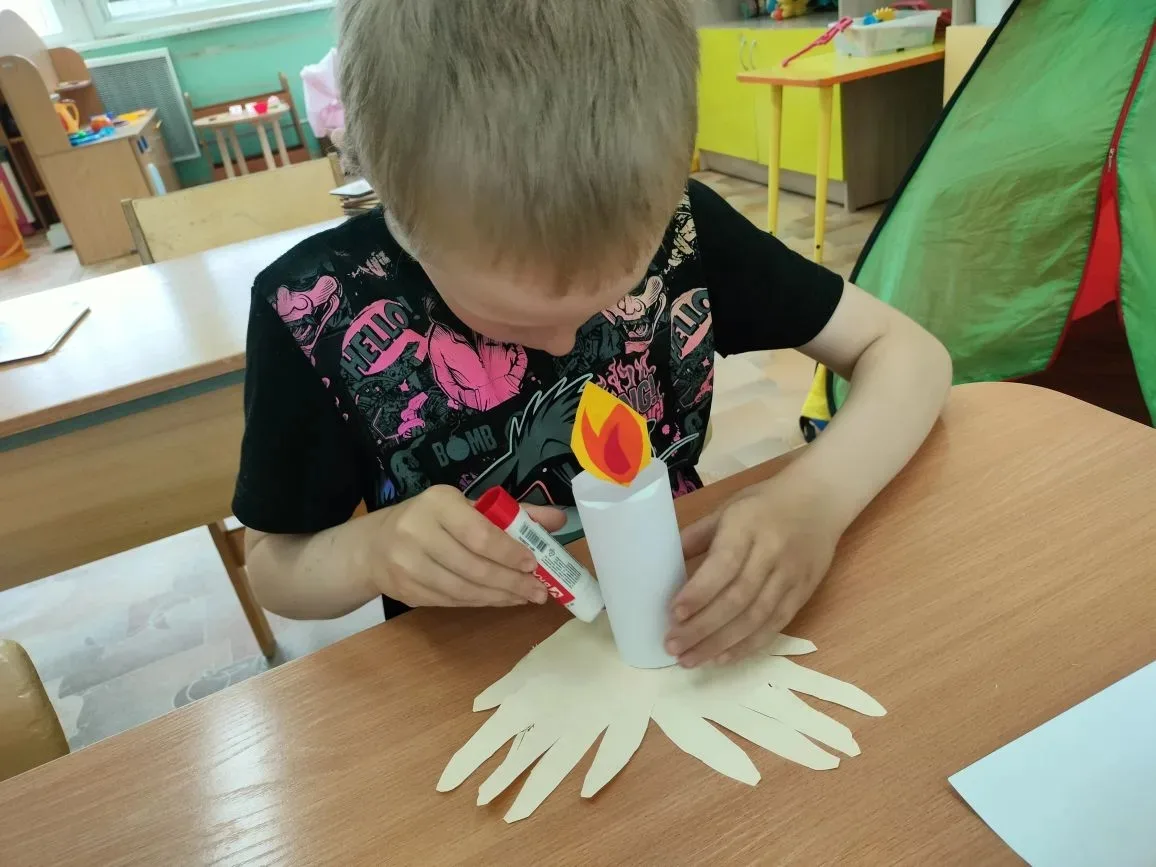 #СвечаПамяти 
Мы учим детей помнить историю и чтить подвиг предков.
Пусть эта свеча будет благодарно