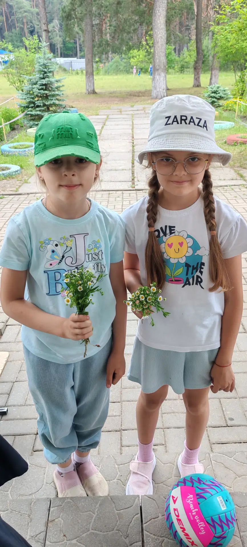 🌞Страна Олимпия 🌞 
📌 День 12

🐞13 июня - День божьей коровки

🌸Сегодняшний день прошёл увлекате