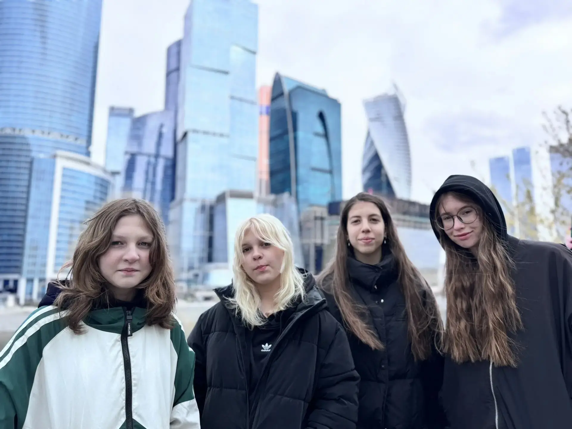 🌟Ученики 7А, 7Б, 5Б и 9А классов побывали в Москве!  Ребята познакомились с культурно-историческим н