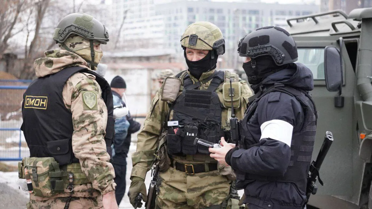 Антитеррористические учения проведут в Ишиме 18 июня

Тренировки пройдут на улице Карла Маркса и п