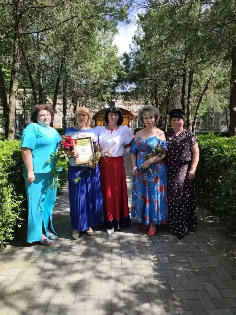 Сегодня, 8 июня, в нашем учреждении с теплотой и признательностью отметили профессиональный праздник