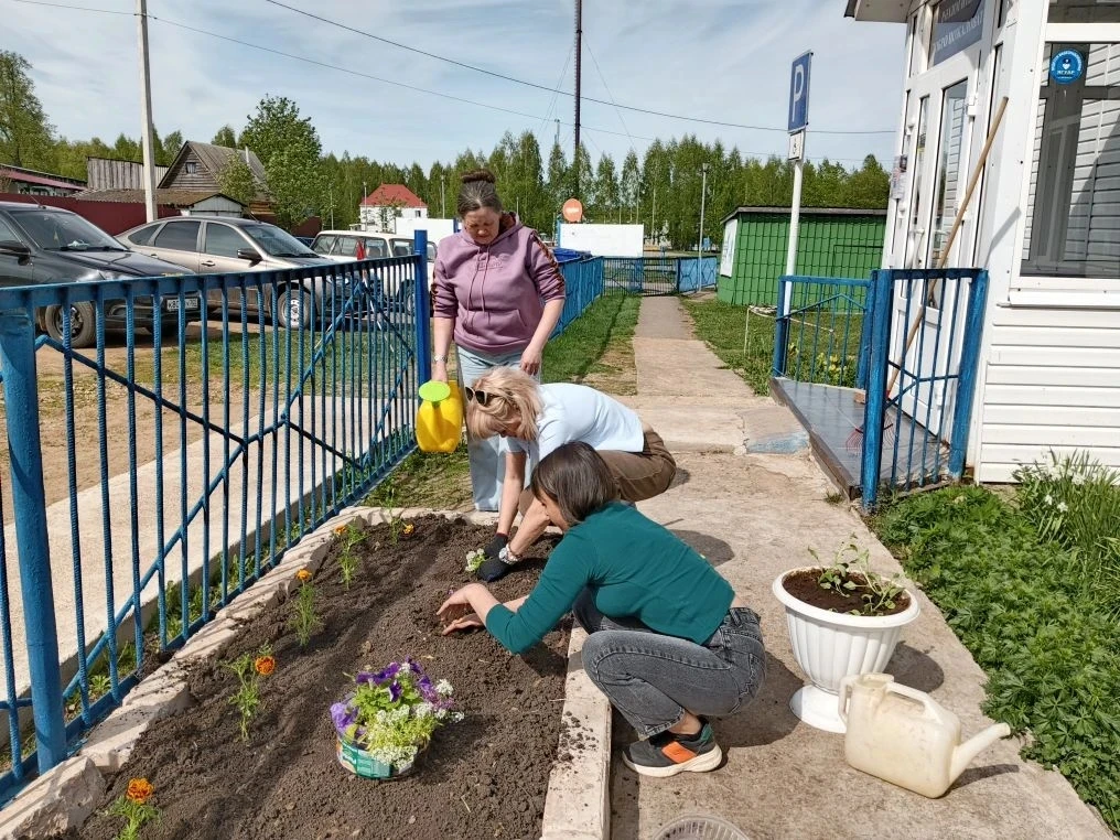 🌿 Чистая пятница — дело полезное и приятное!

Сегодня коллектив МБУ ДЮСШ совместно КФКиС дружно выш