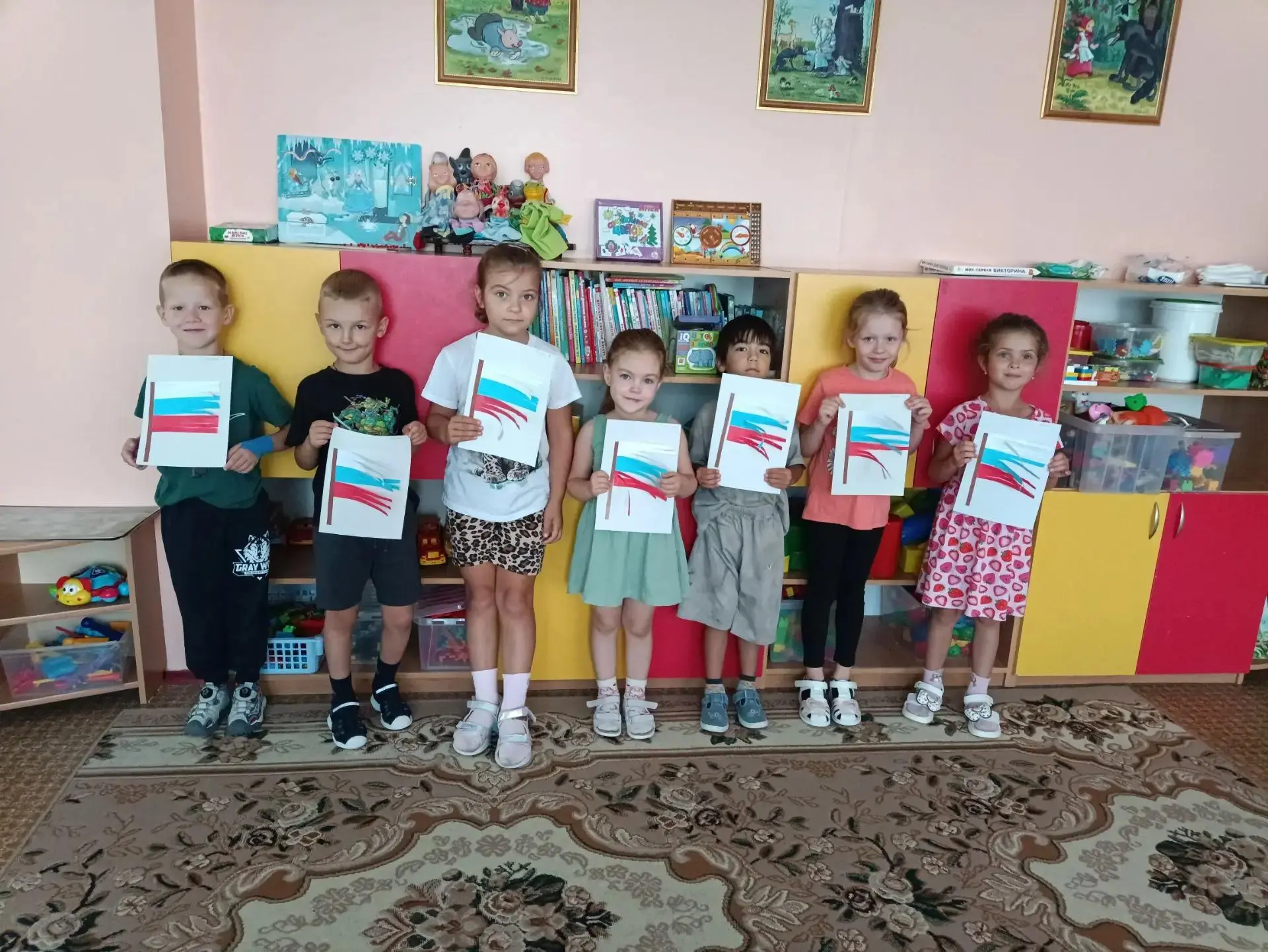🇷🇺 Готовимся ко Дню Государственного флага Российской Федерации! 🇷🇺