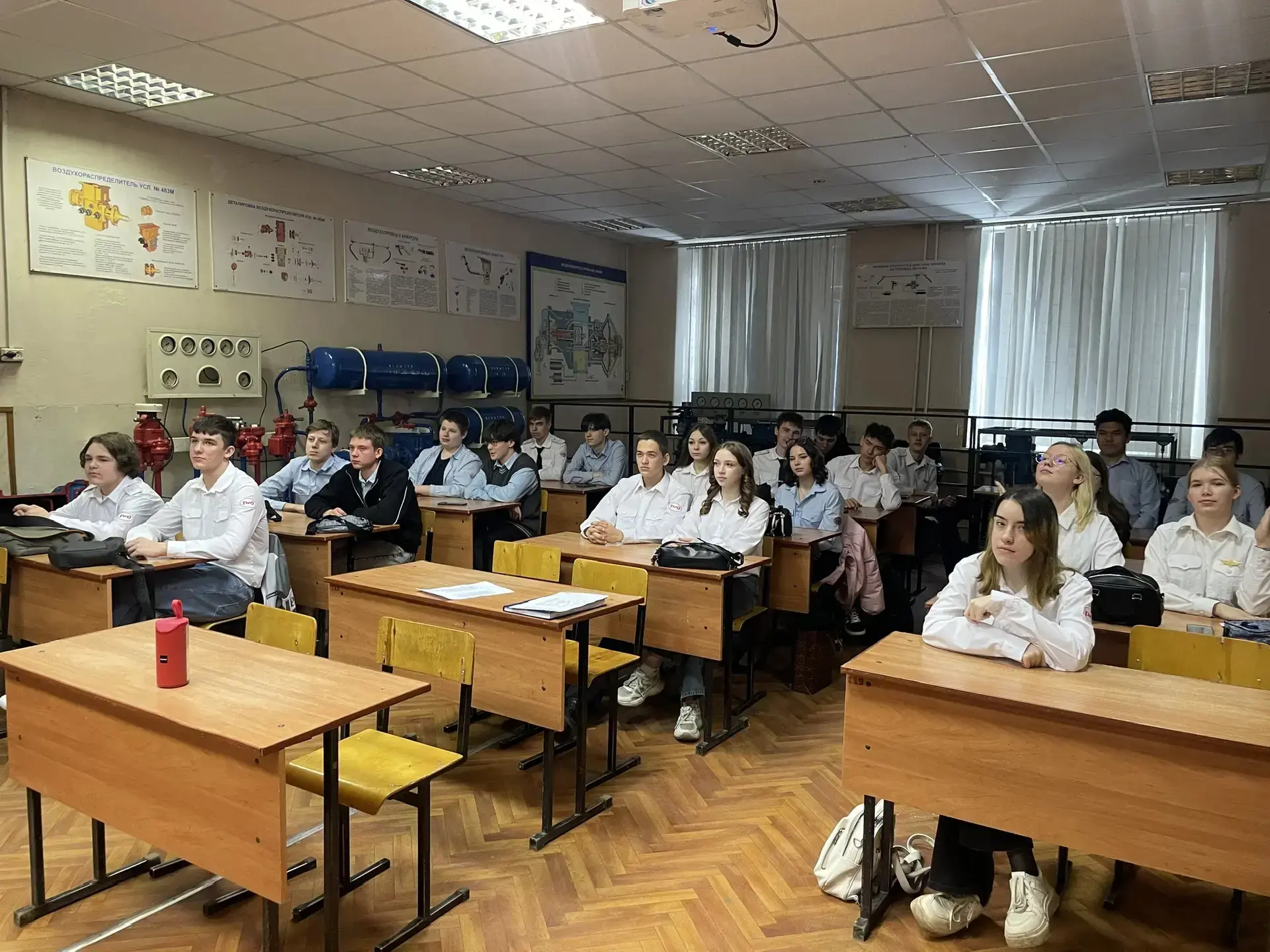 В группе ВЭВХ-252 прошёл кинолекторий «Откровенный разговор», посвящённый одной из самых острых проб