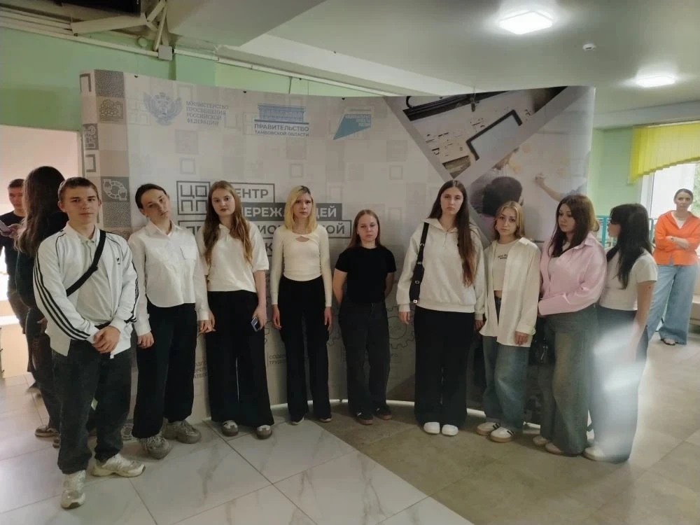🎉 Ярмарка вакансий: шаг к будущему! 🎉

Мастера, кураторы и студенты нашего колледжа приняли участи