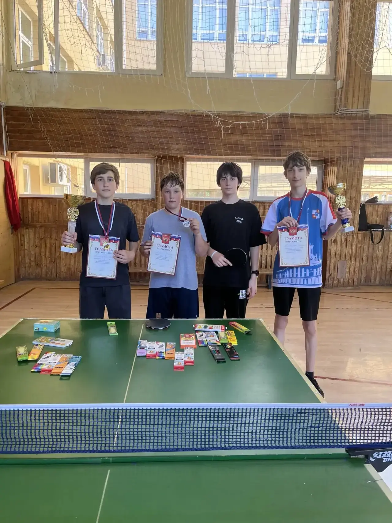 🏓Сегодня в нашей школе прошли соревнования по настольному теннису, посвящённые Дню Победы!   🏓Наши ю
