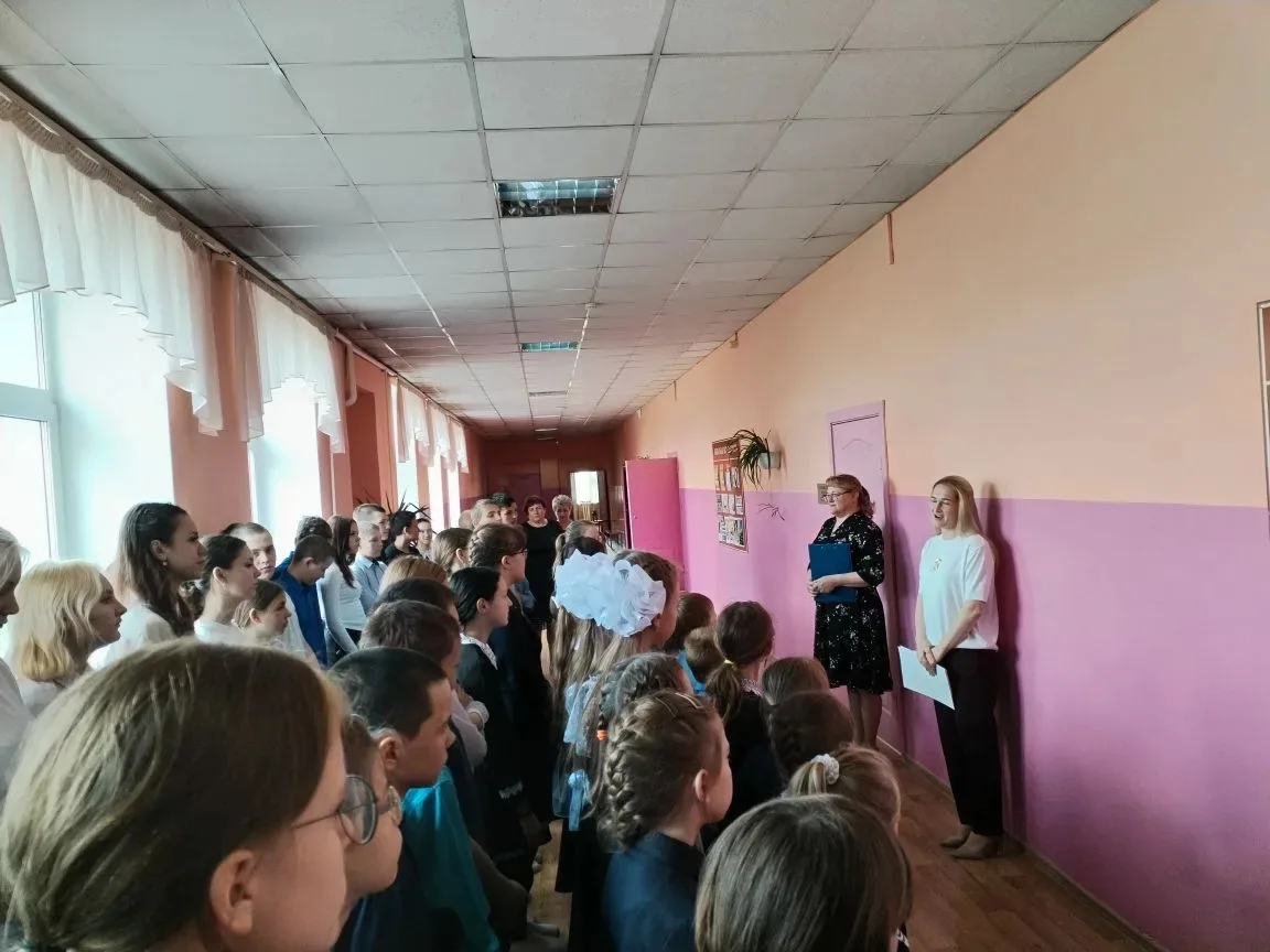💥 Сегодня в школе прошло торжественное награждение отличников! Поздравляем👏👏👏 всех ...