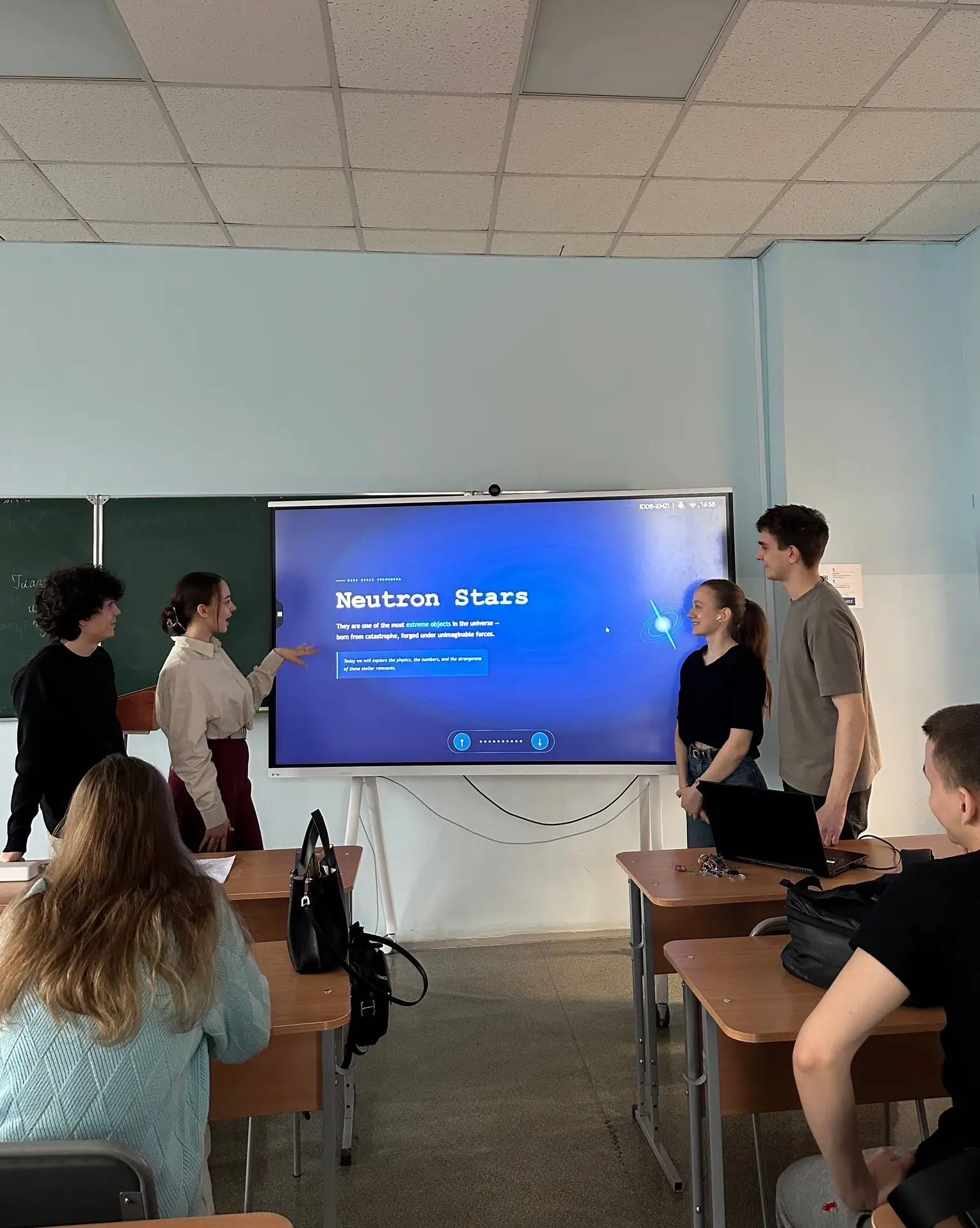 🎓С нами студенты-инженеры РУДН! Рассказывают, как провели  день космонавтики на кафедре иностранных 