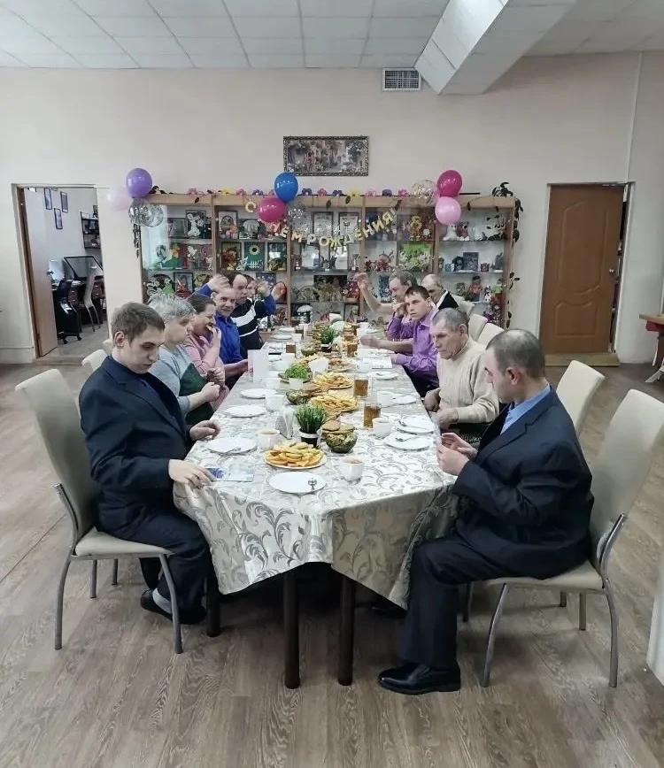 Тепло и радость в Саянском доме социального обслуживания.