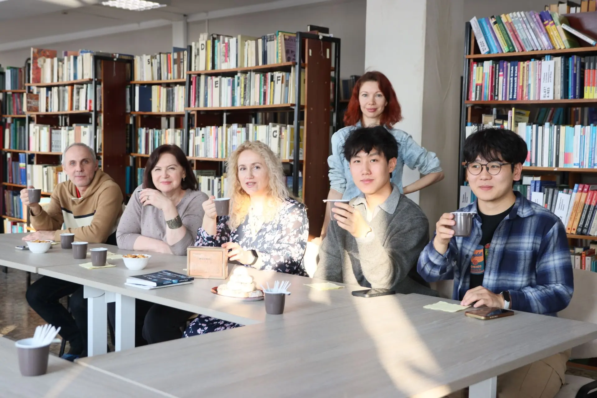 🏮 Нам уже год! Приглашаем на праздничную встречу клуба «Мудрость китайской иероглифики...