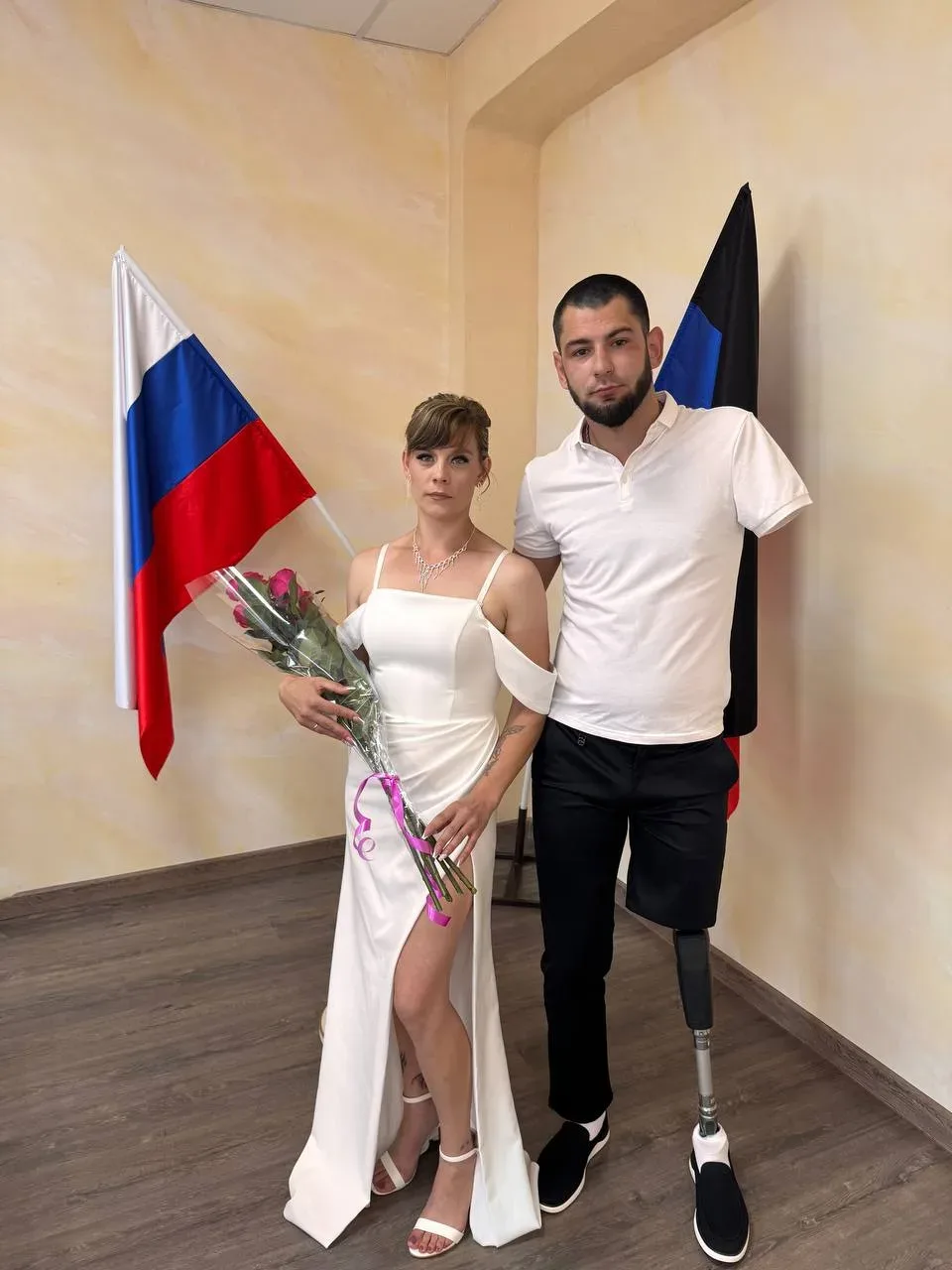 17 июня 2026 года в Мариупольском городском отделе ЗАГС Управления ЗАГС ДНР зарегистрировали свой бр
