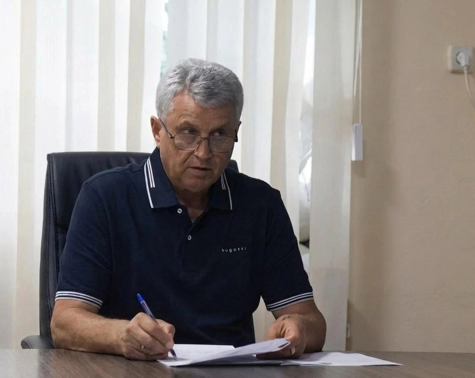 Провел заседание Совета Законодательного Собрания. Мы утвердили повестку, дату и время ...