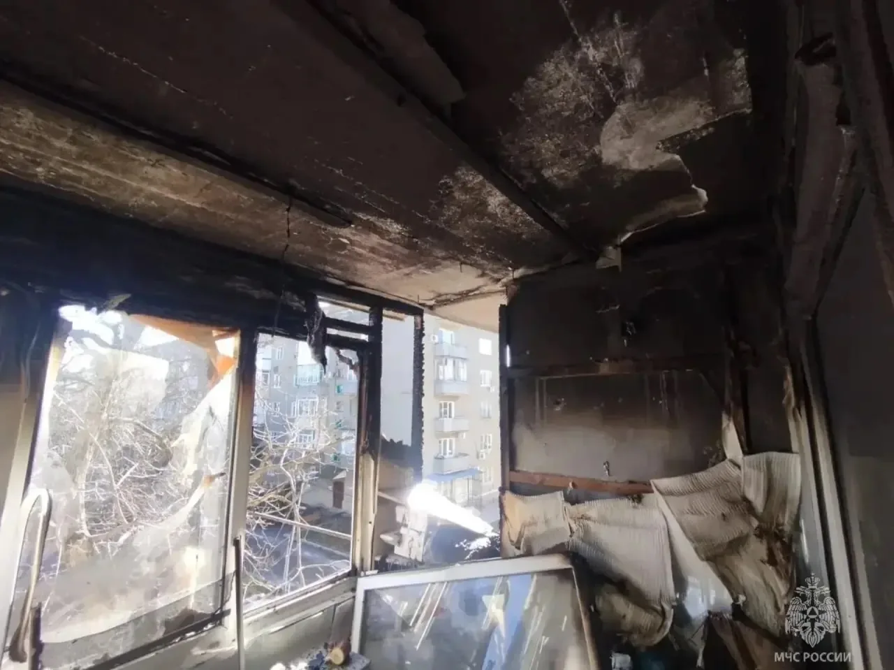 ⛑️В Прохладном при пожаре в квартире пострадала женщина, сообщили в региональном управл...