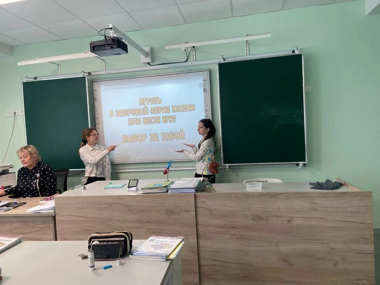 📚🍎 ЗДОРОВЬЕ НАЧИНАЕТСЯ С ЗНАНИЙ!  Сегодня в нашей школе прошел настоящий образовательный марафон! 🌍💚