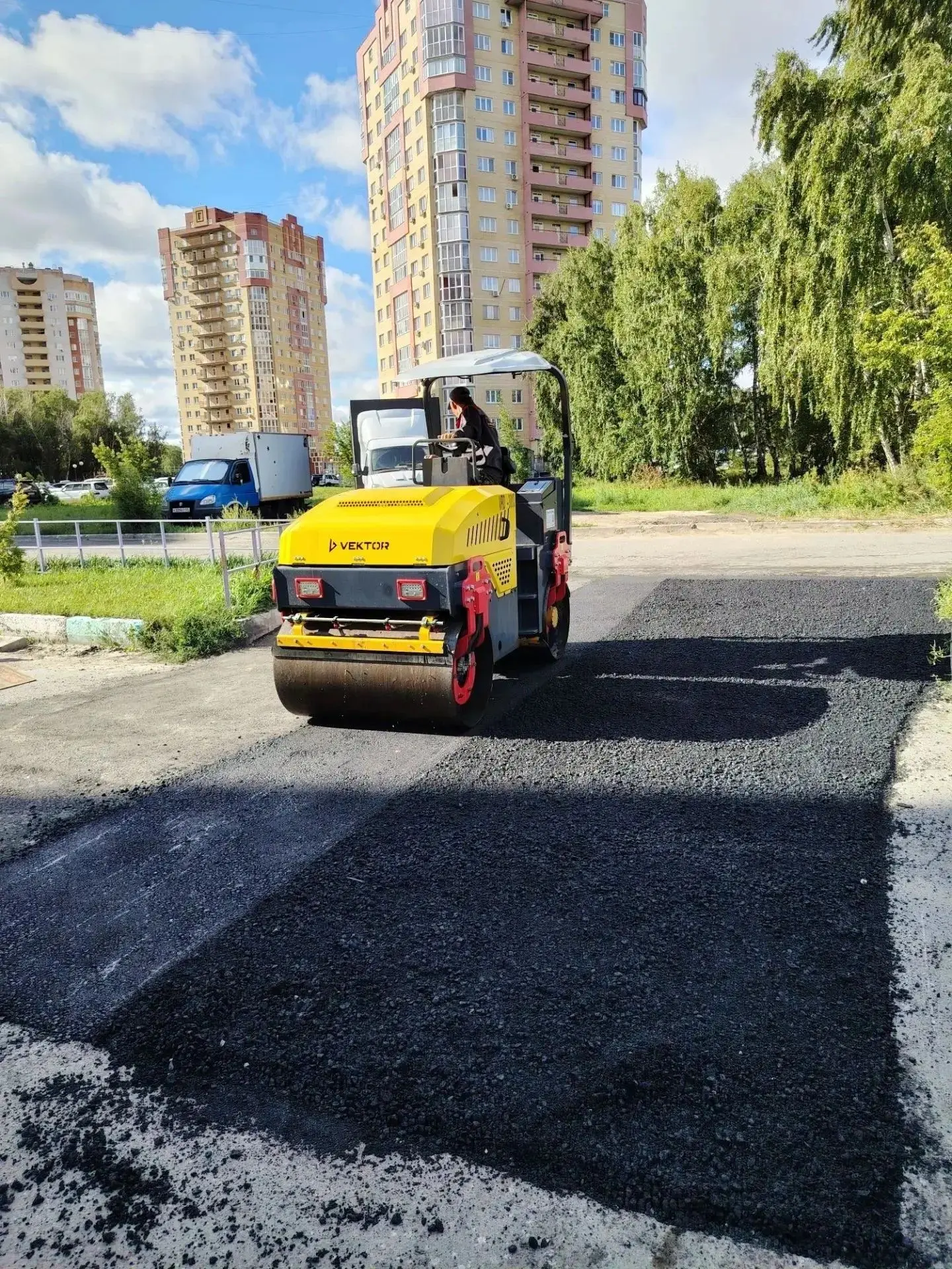 Муниципальный асфальтобетонный завод продолжает наращивать производственные мощности. Н...