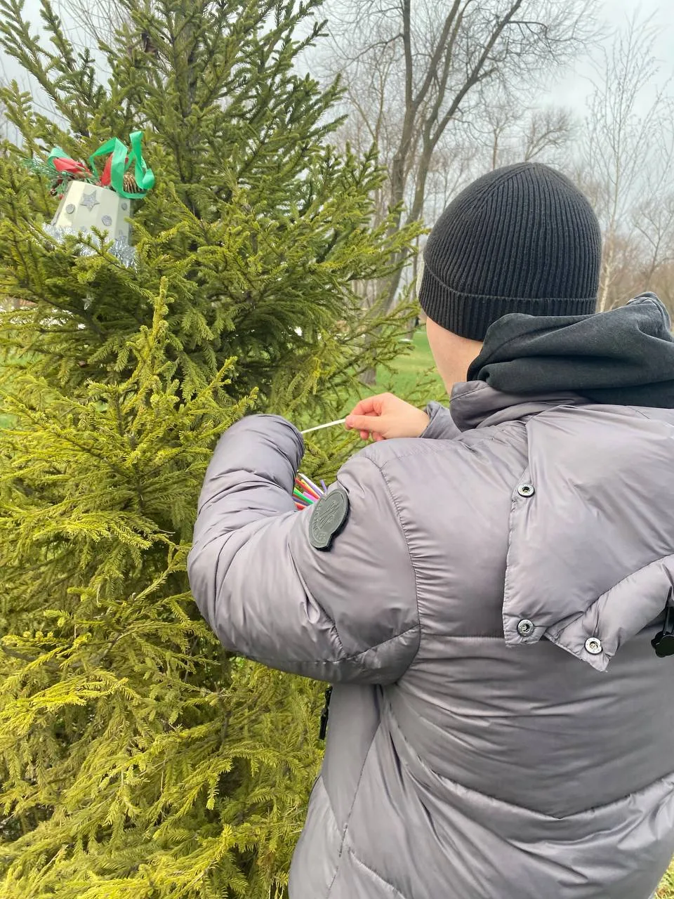 🎄✨ Большое новогоднее чудо для Губкина! ✨🎄  Ученики школы, вместе со старшей вожатой и советником ди