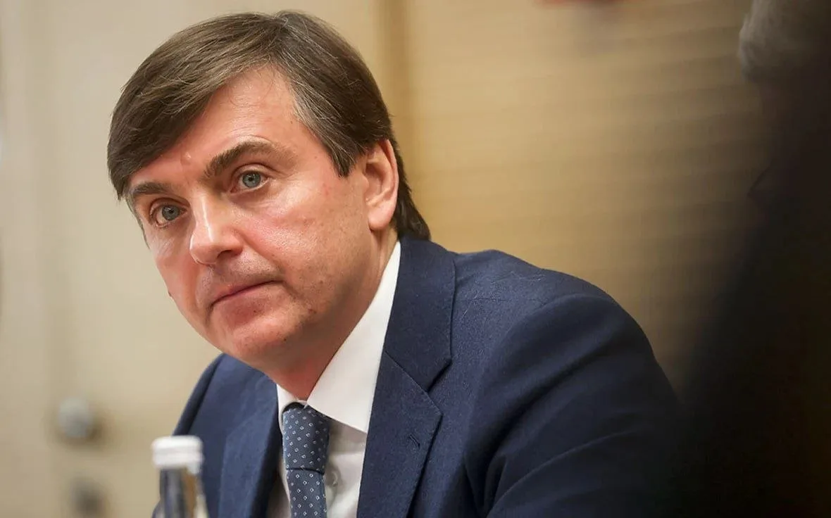 ⚡️Для школьников появятся единые государственные учебники по физике базового и углублен...