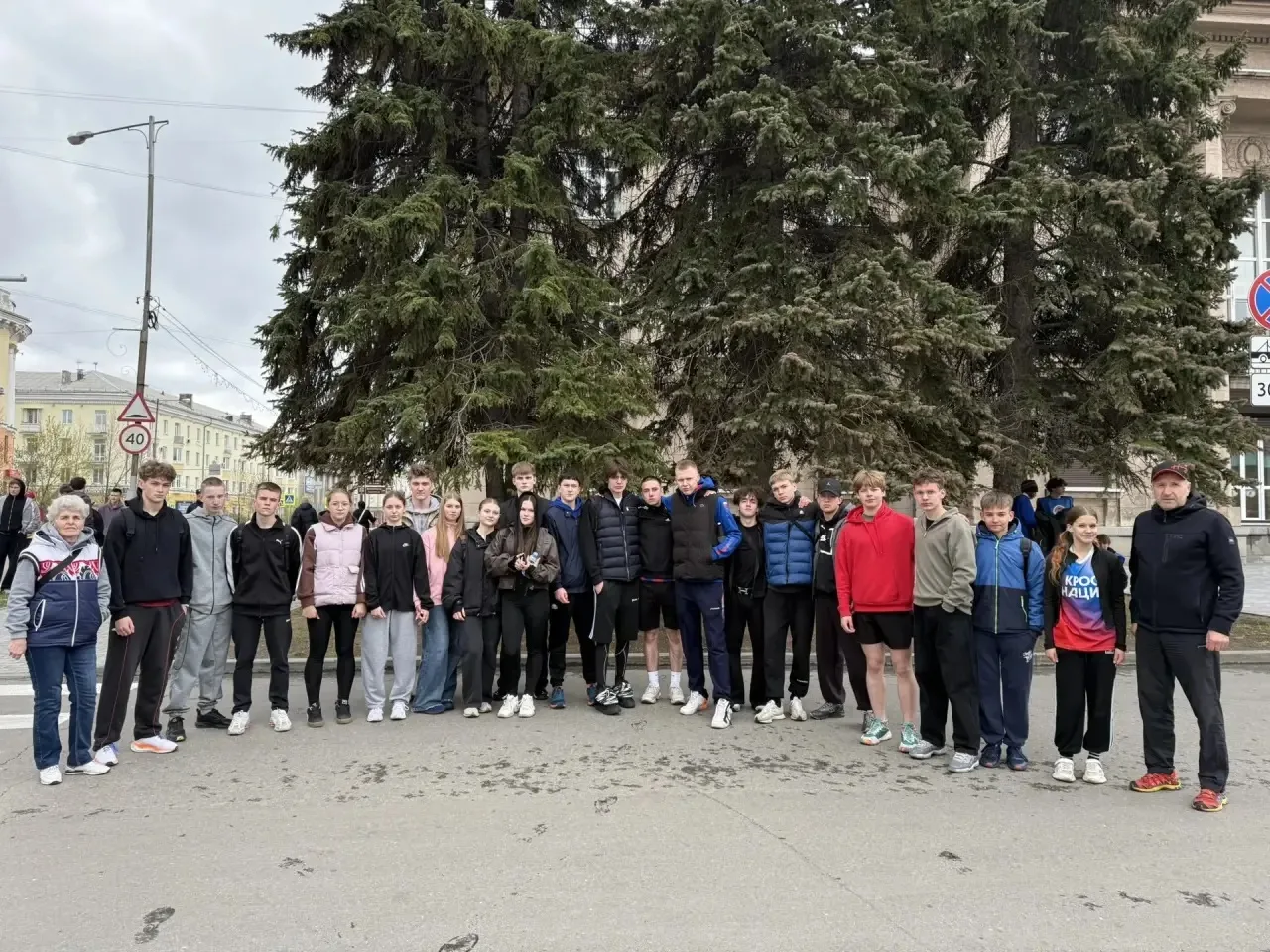 Наши легкоатлеты — молодцы! 🏃‍♂️🏃‍♀️

Команда нашей гимназии приняла участие в традиционной легкоа