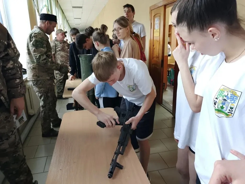 Зарница - 8. Здоровое поколение  В целях военно-патриотического воспитания подрастающего поколения, 