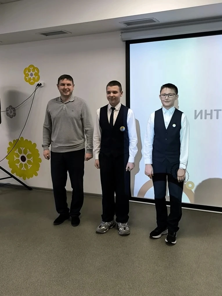 Наши робототехники — лучшие в городе! 🤖🏆 Завершился муниципальный этап соревнований по робототехнике
