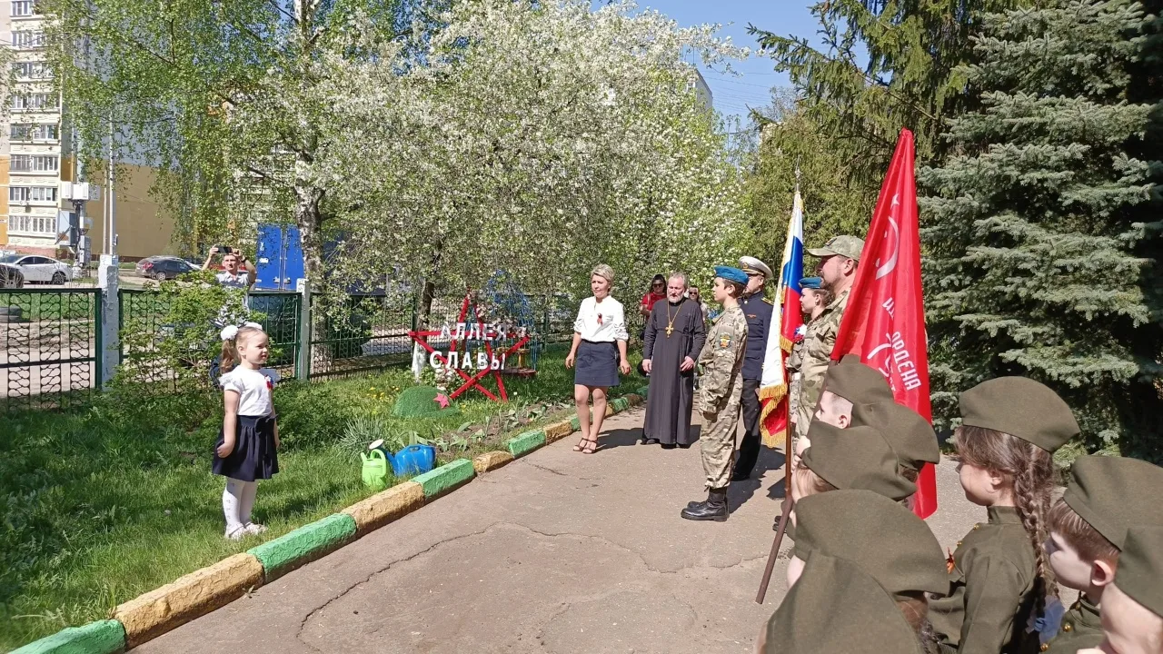 Сегодня у нас  прошло праздничное мероприятие «Мы помним! Мы гордимся!», посвящённое Дню Победы в Ве