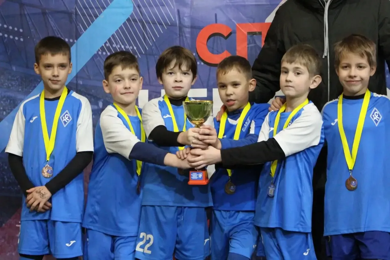 ⚽ Спортивные успехи ученика 2 «В» класса  🏆 Ученик 2 «В» класса Григорий Батуев занимается в ГБОУ ДО