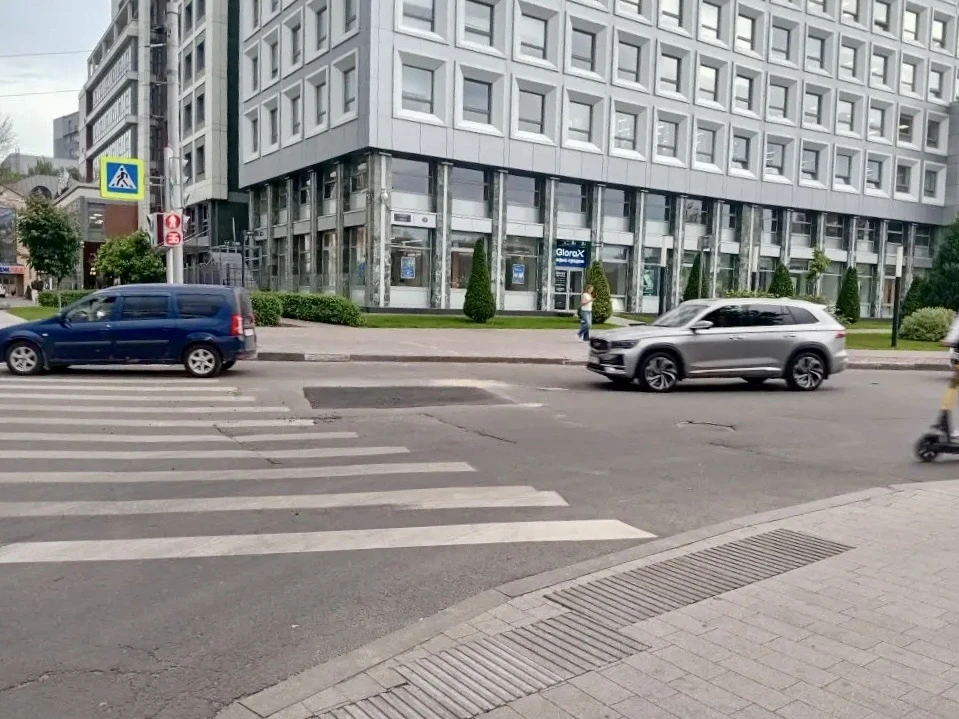Восстановительные работы завершены. Движение по ул. Варварской-Алексеева открыто в полн...