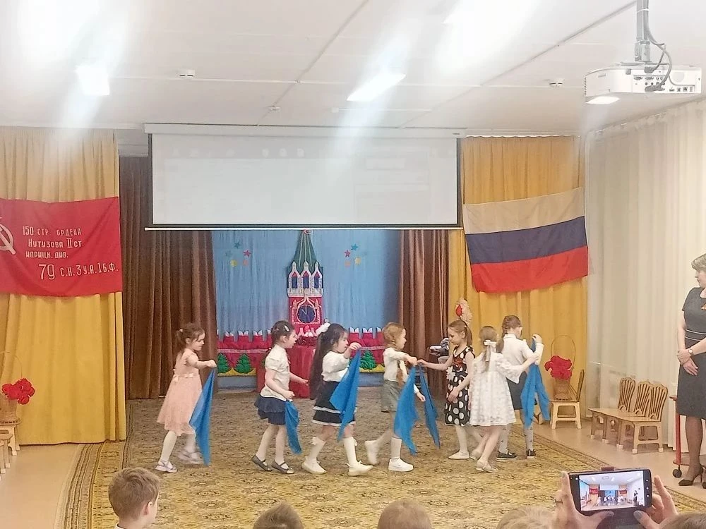 🌤 Приветствуем вас, друзья! 🌤   🥳 Новости от наших дошколят! 🥳  ✨ В преддверии Дня Победы в старшей 