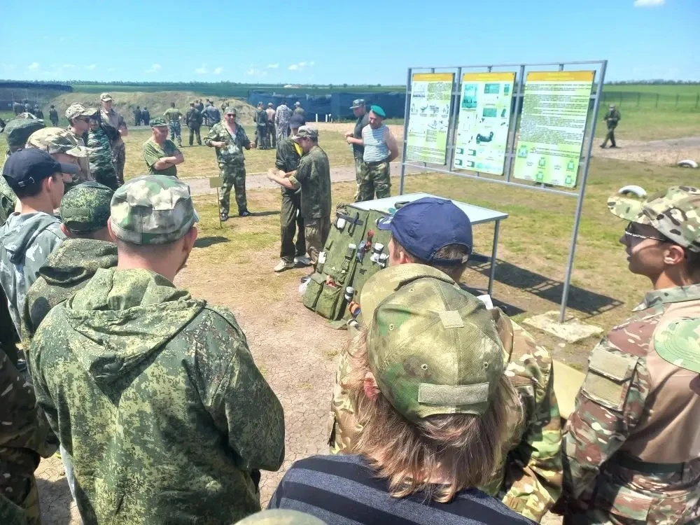 🇷🇺💪 Военные сборы для юношей 10-х классов 💪🇷🇺

С 2 по 6 июня на базе МБОУ СОШ №14 станицы Неза