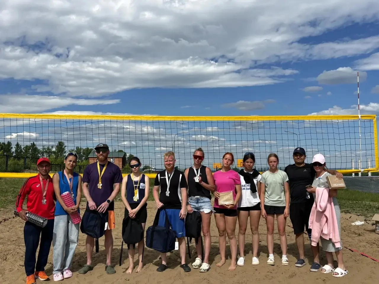 🏐 Жаркий пляжный волейбол в День Сабантуя!