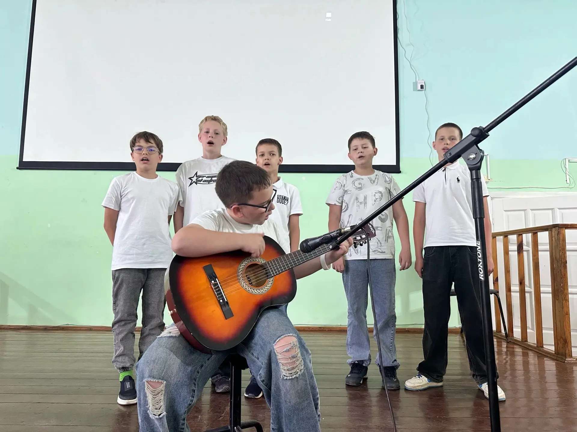 Лагерь. День 14 - Якутия
🏅 
Быстрее, выше, сильнее - вместе. 
Девиз Олимпийских игр
🏆 
— Да. Жаль,