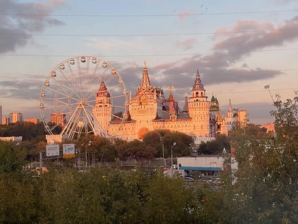 Измайловский кремль на закате просто прекрасен 🎨